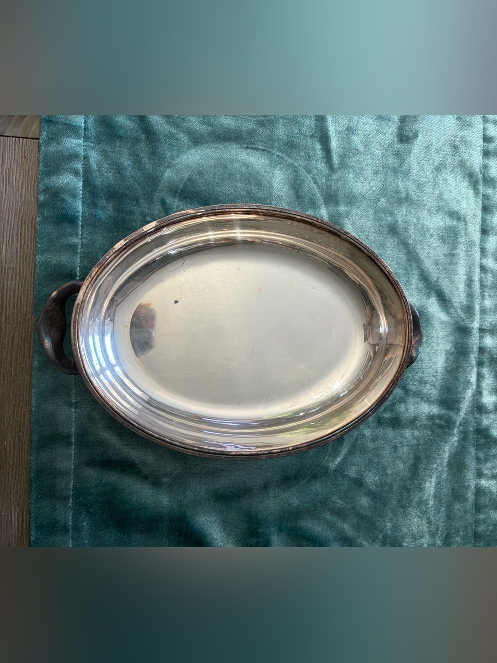 Silver-Tone Oval Serving Platter - Classic Stainless Look
